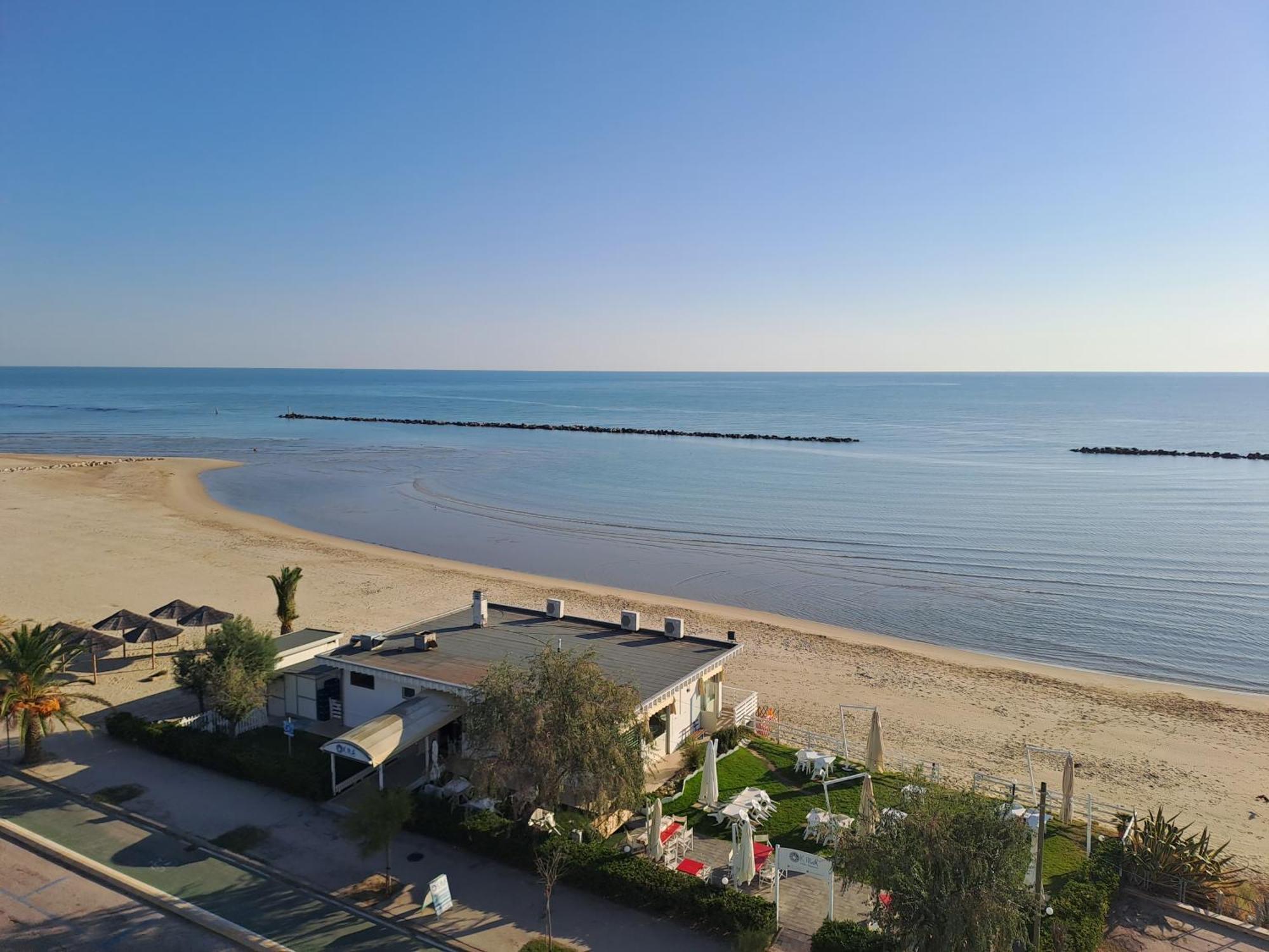 Attico Fronte Mare Apartment Martinsicuro Exterior photo